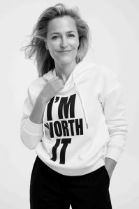 gillian anderson nuova global ambassador l'oréal paris