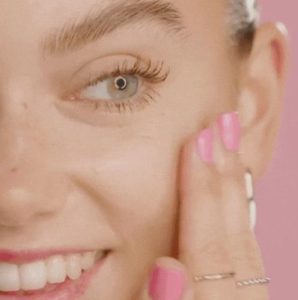 la bellezza estiva si declina in glow e perfezione (6)