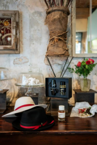 san valentino a milano segui il filo rosso dell'amore