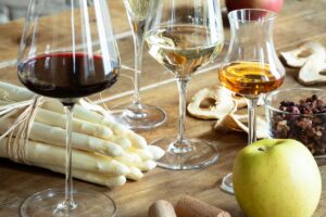 [visit paganella] 4. food wine calice vino piana rotaliana archivio prk ph. iuri niccolai (25)