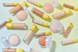 pelle radiosa in 4 mosse il segreto per un trucco che dura